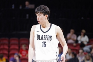 队友：杨瀚森每天都学英语 我们沟通时也会说得更容易理解一些